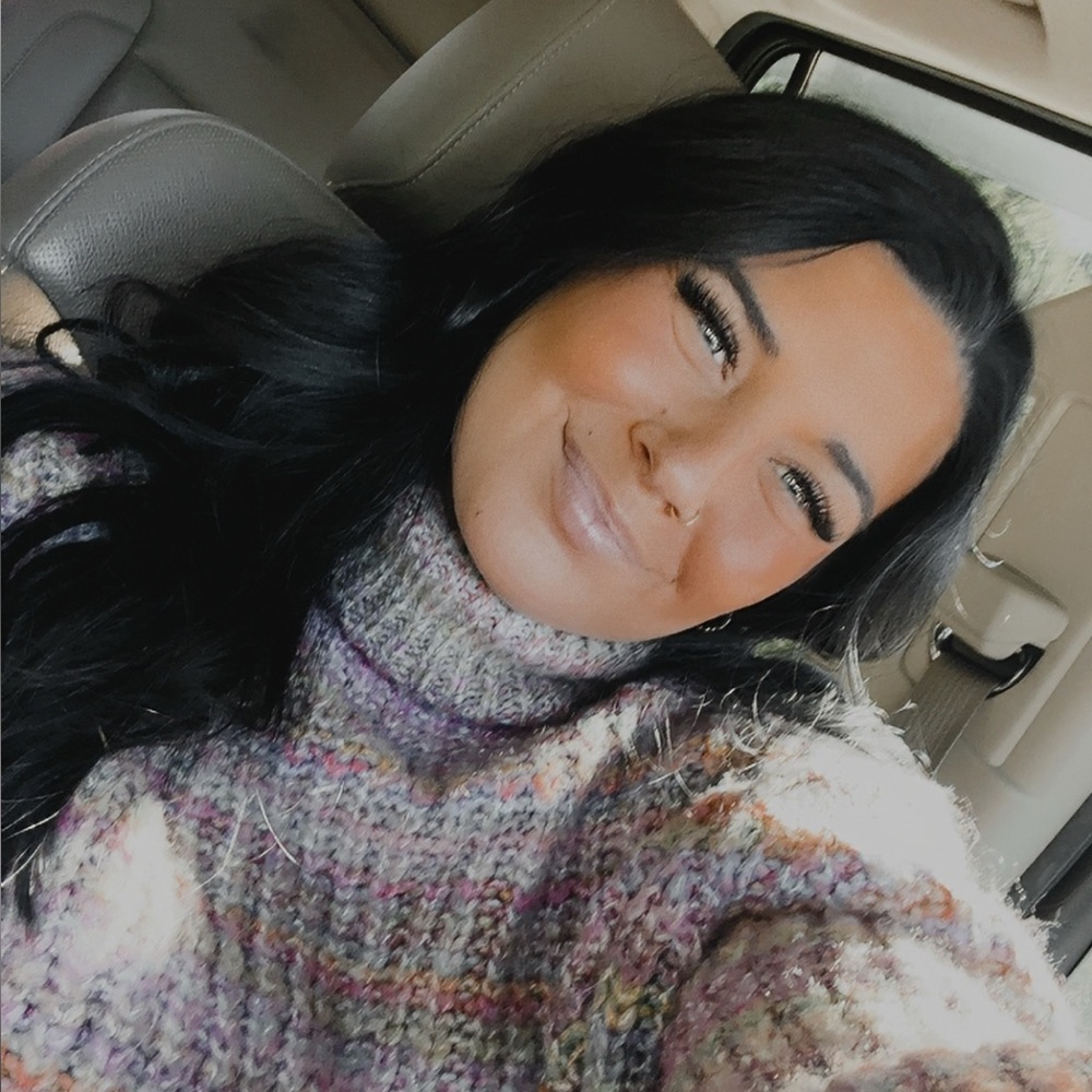 Meet your Posher, Chloe